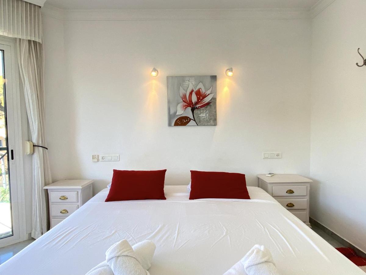 נרחה Villa Lucena Private Pool Casasol מראה חיצוני תמונה