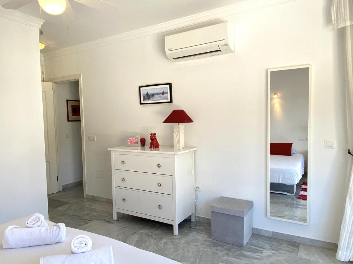 נרחה Villa Lucena Private Pool Casasol מראה חיצוני תמונה