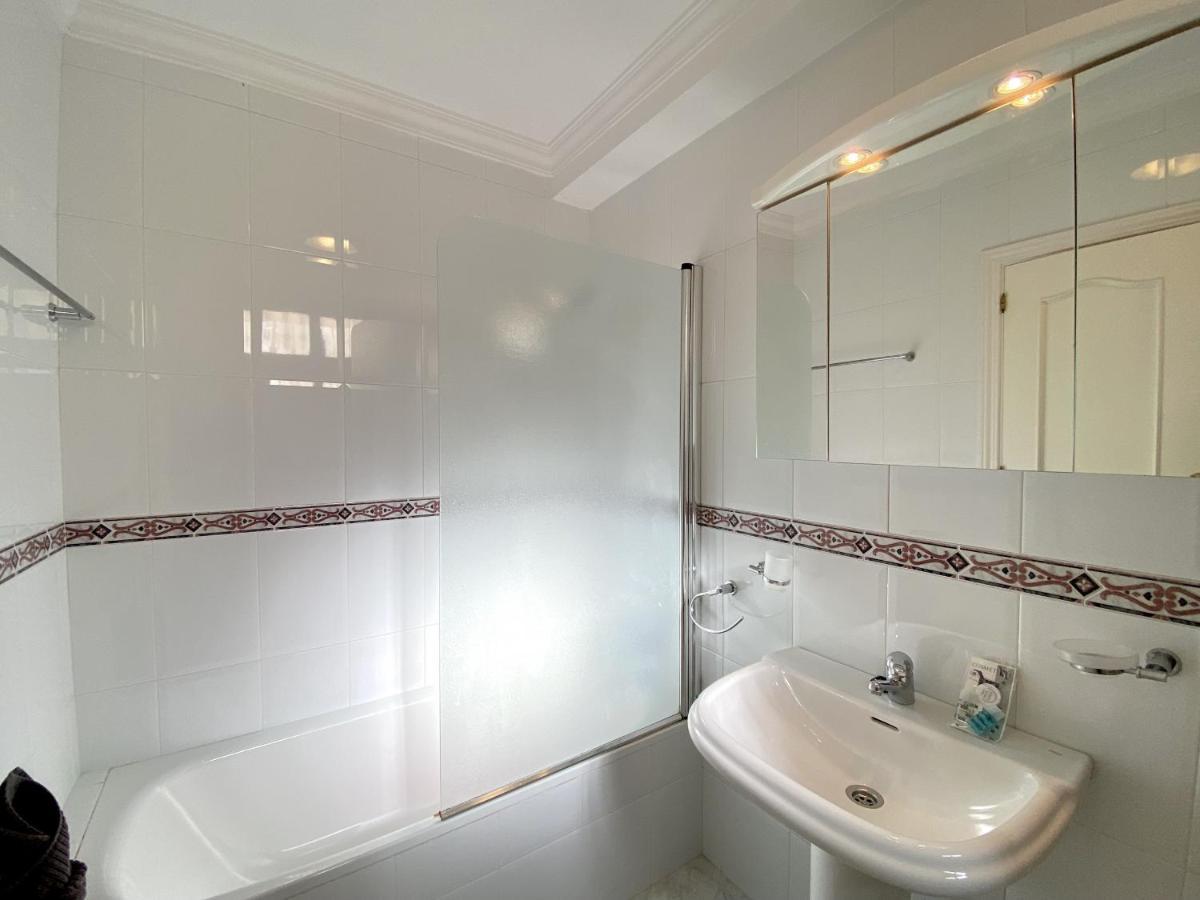 נרחה Villa Lucena Private Pool Casasol מראה חיצוני תמונה